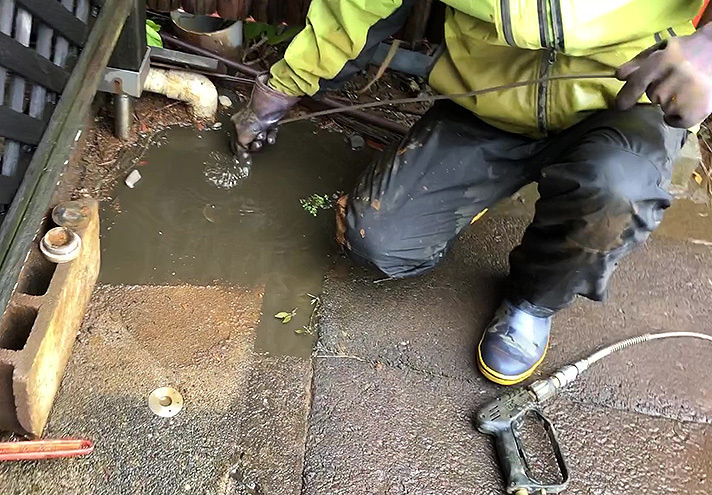 消雪パイプ洗浄